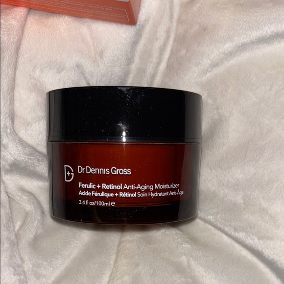 Ferulic & Retinol Anti-Aging Moisturizer - Picture 4 of 4